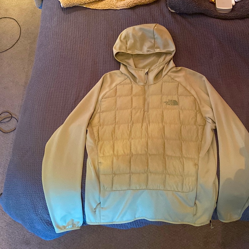 North Face Fleece Zip! Mens Medium. Super comfy
